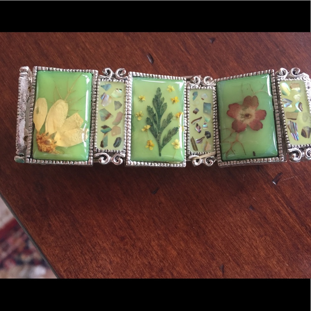 Unique Bracelet with dried flowers